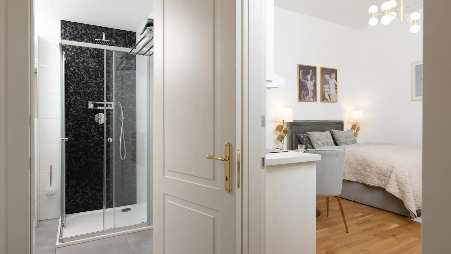Klidny A Stylovy Apartman U Vaclavskeho Namesti Prague Apartment