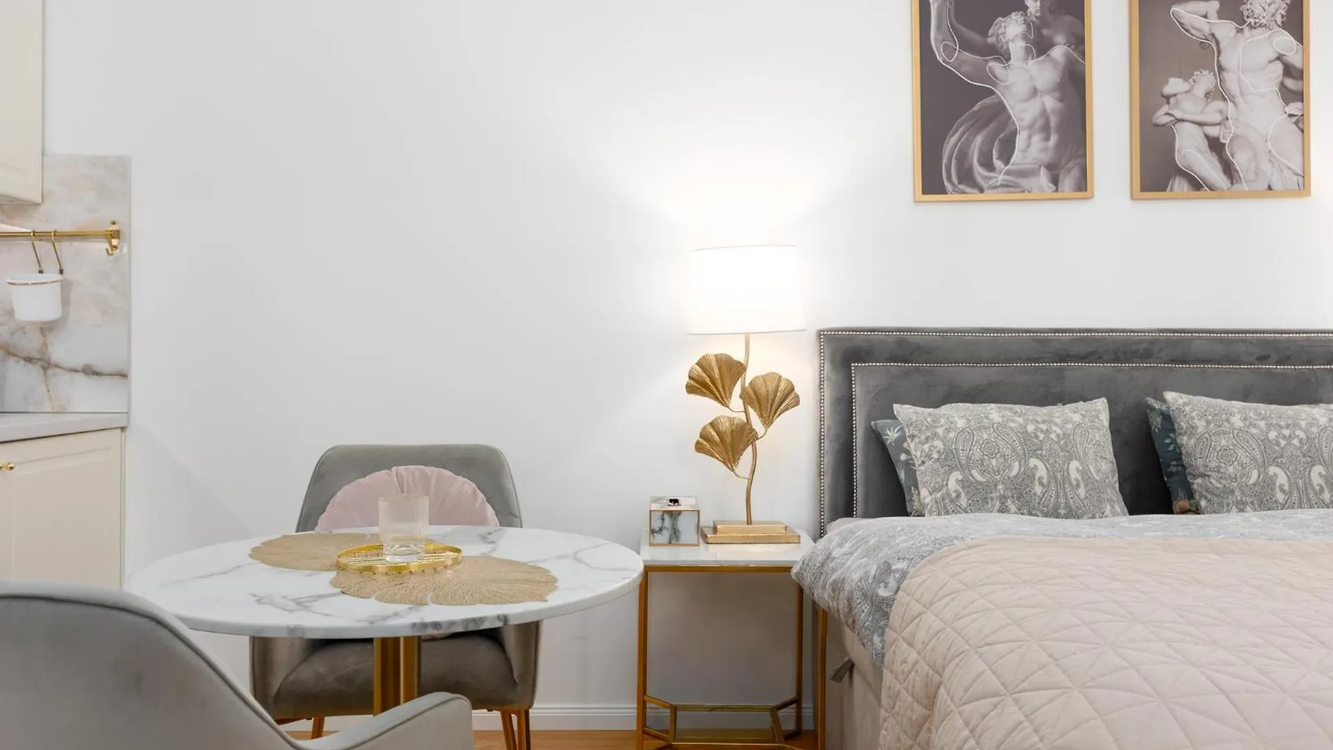 Klidny A Stylovy Apartman U Vaclavskeho Namesti Praha 0*,  Česká republika